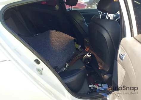 2015 Hyundai Veloster from USA, damaged, VIN KMHTC6AD7FU236683